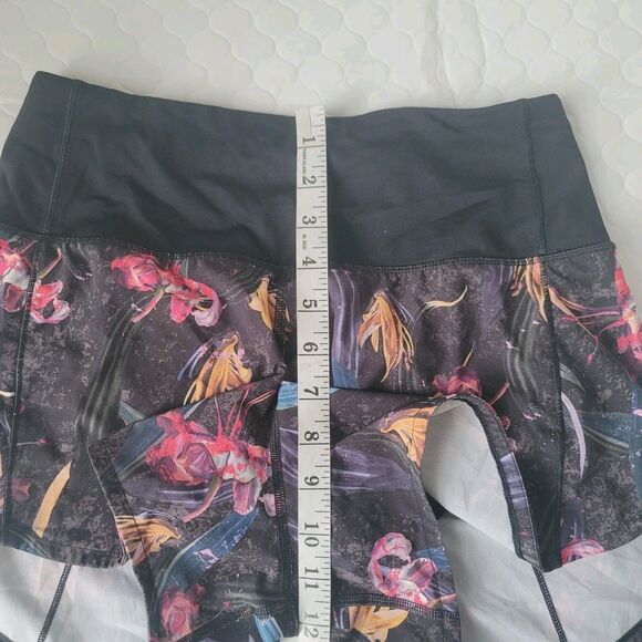 Lululemon Speed Up Mid-Rise Lined Short 4"Veiled Floral Black Multi Size 4 - Picture 6 of 13